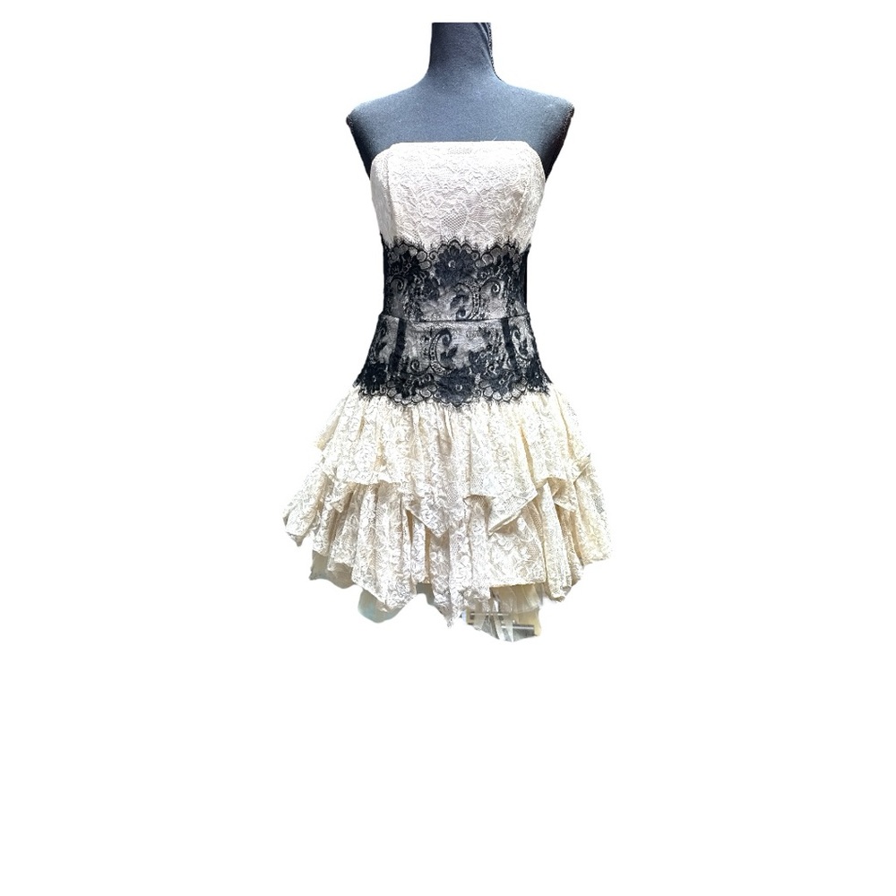 Jessica McClintock Cream and Black Lace Prom Dress